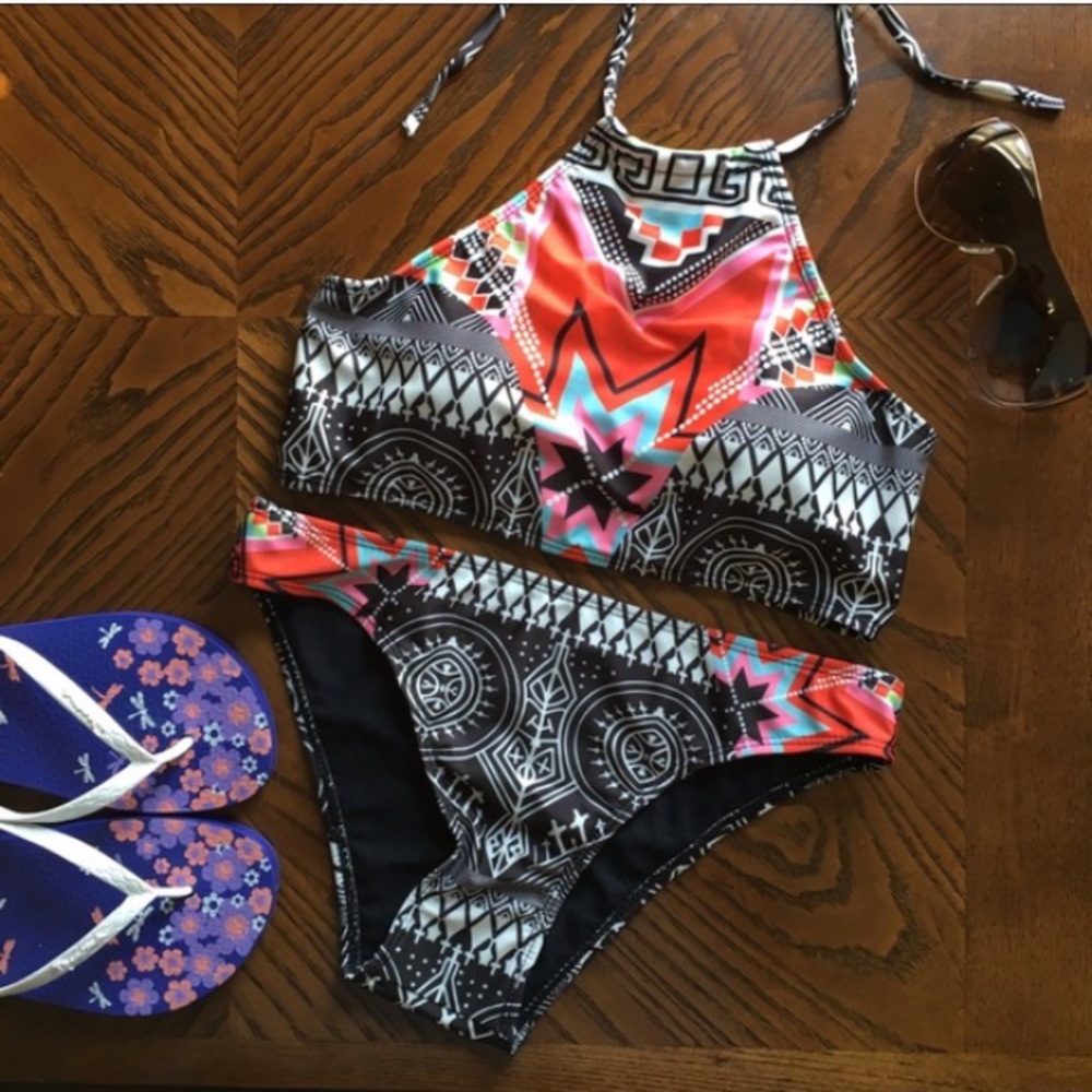 Swimsuit Halter tribal print 2 pc bikini set M
